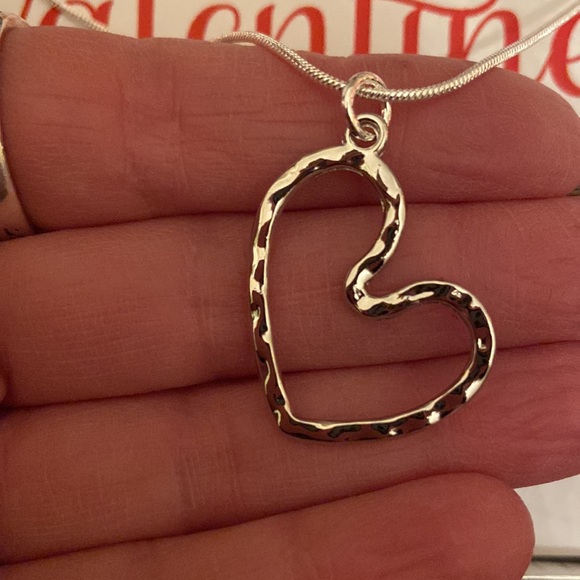 Custom Valentines Gift Heart Necklace - Picture 5 of 16